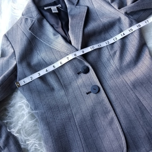 Kenneth Cole Women's Blazer Jacket - Picture 6 of 7